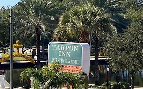 Tarpon Inn Hotel